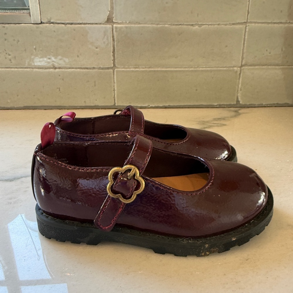Old Navy Girls Patent Mary Janes in Wine